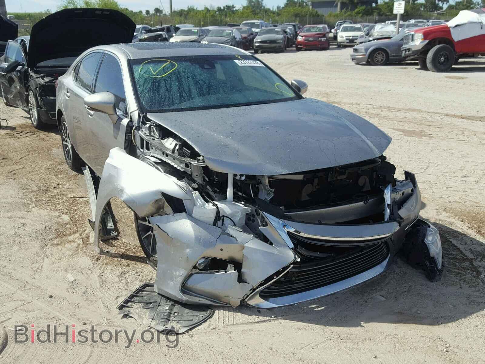 Photo JTHBK1GG0G2220246 - LEXUS ES350 2016