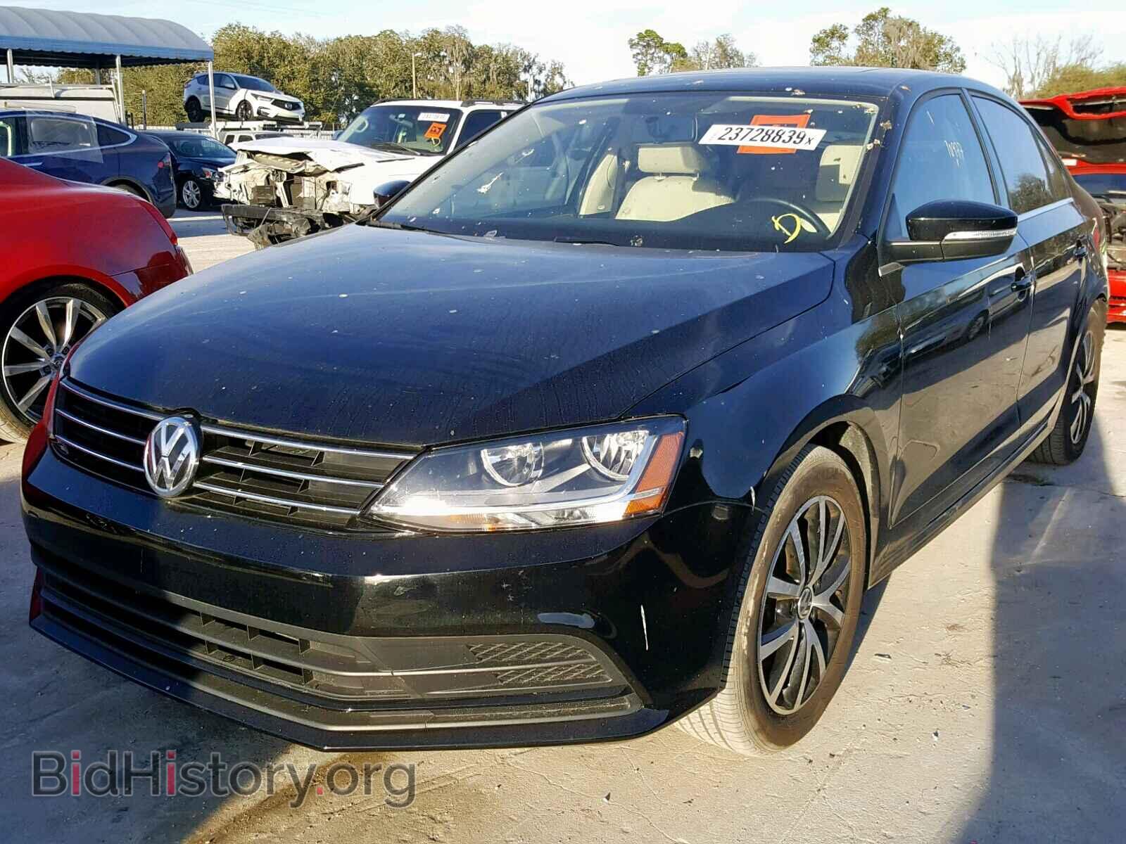 2017 VOLKSWAGEN JETTA - VIN: 3VWDB7AJXHM397458 - Фото 2