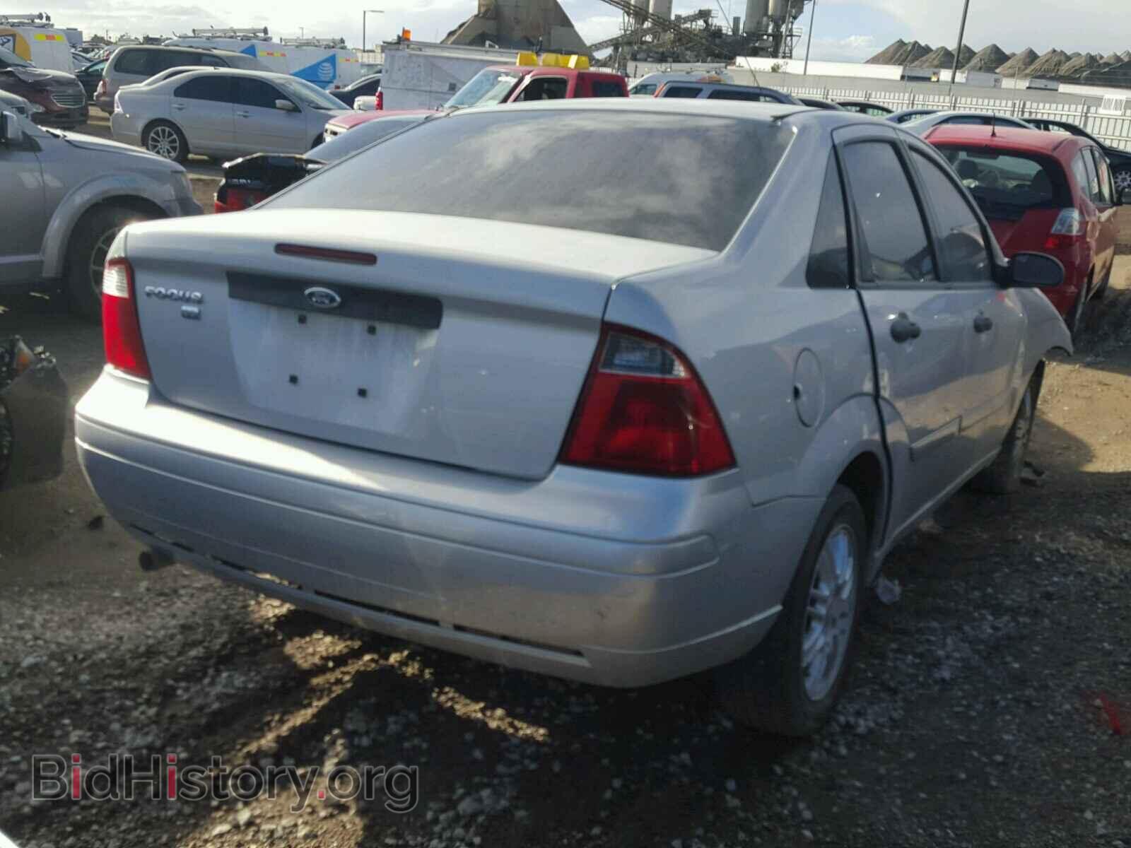 2007 FORD FOCUS - VIN: 1FAFP34NX7W323031 - Фото 4