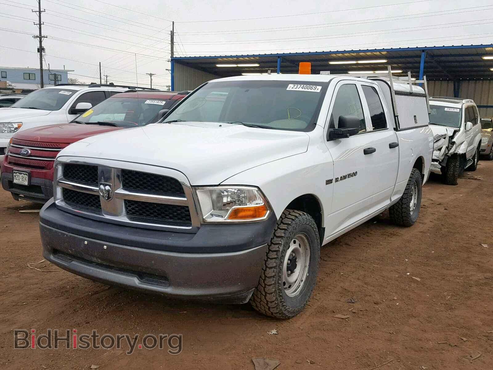 2011 DODGE RAM 1500 - VIN: 1D7RV1GT5BS590756 - Фото 2