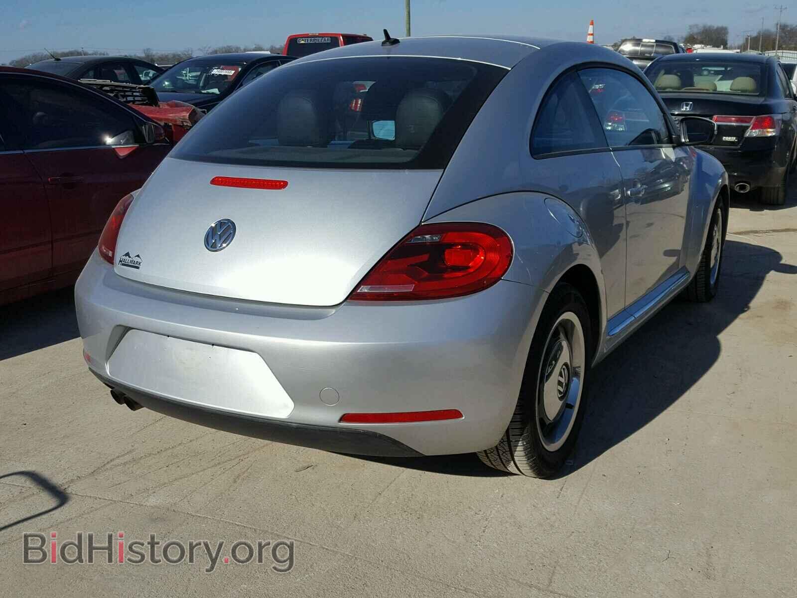 2012 VOLKSWAGEN BEETLE - VIN: 3VWJP7AT8CM661663 - Фото 4