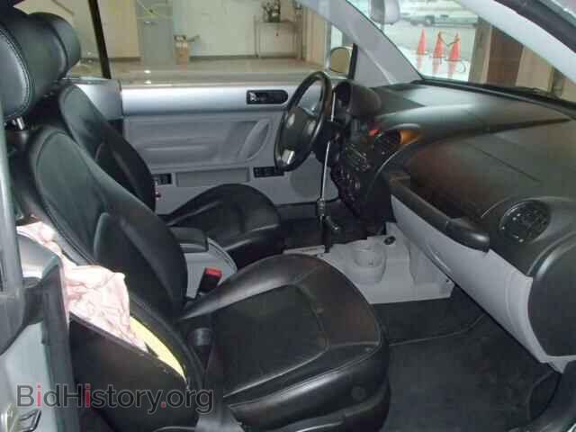 2004 VOLKSWAGEN BEETLE - VIN: 3VWCD31Y64M346996 - Фото 5