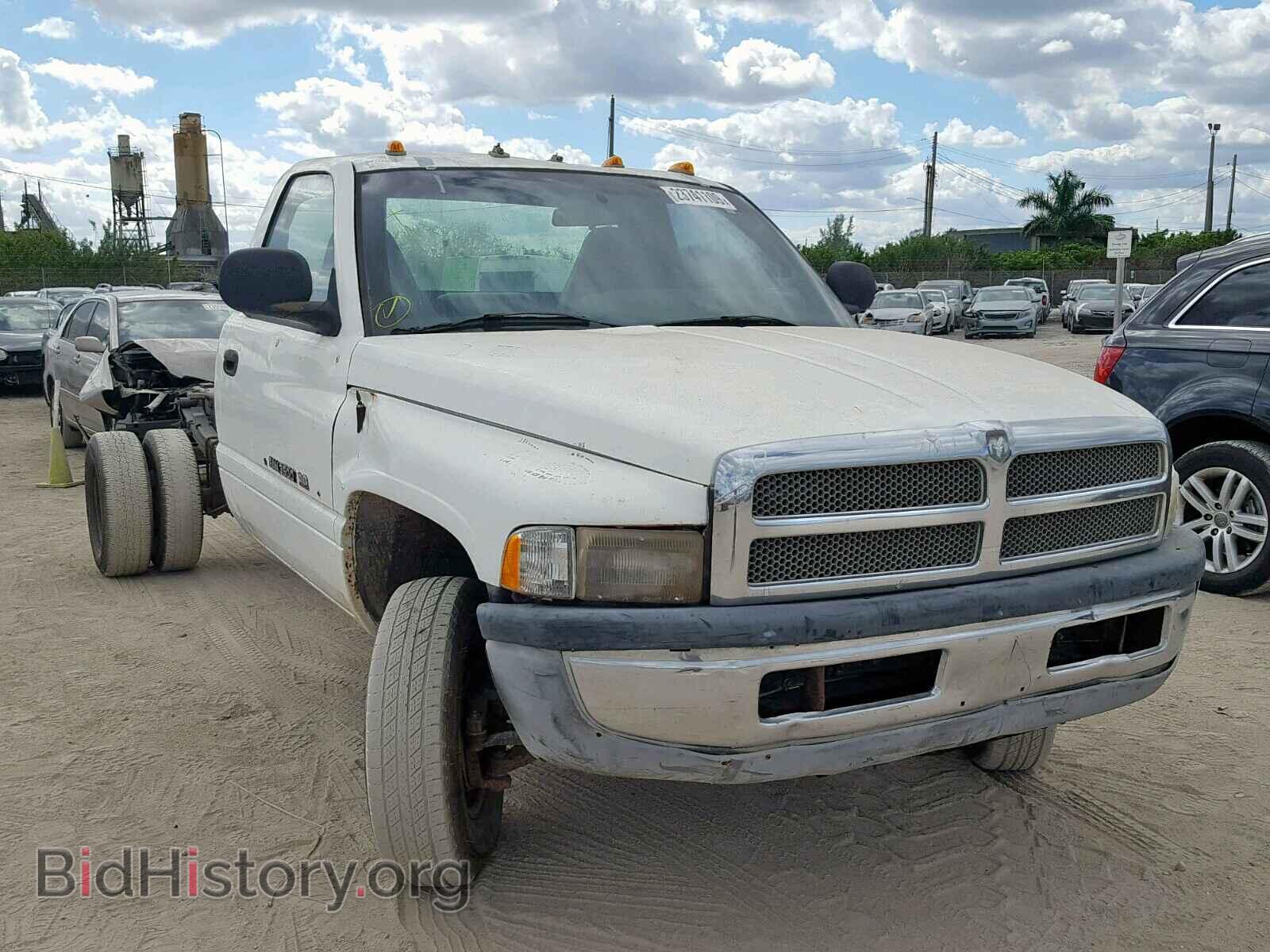 Photo 3B6MC3652WM267180 - DODGE RAM 3500 1998