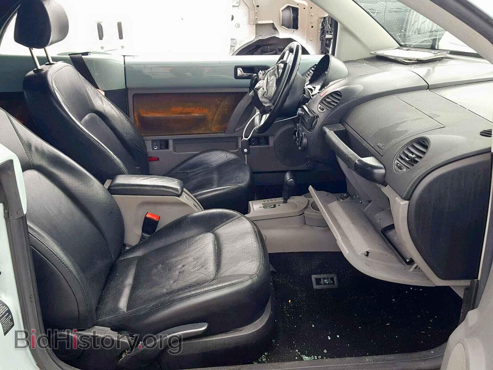 2004 VOLKSWAGEN BEETLE - VIN: 3VWCD31Y24M319701 - Фото 5