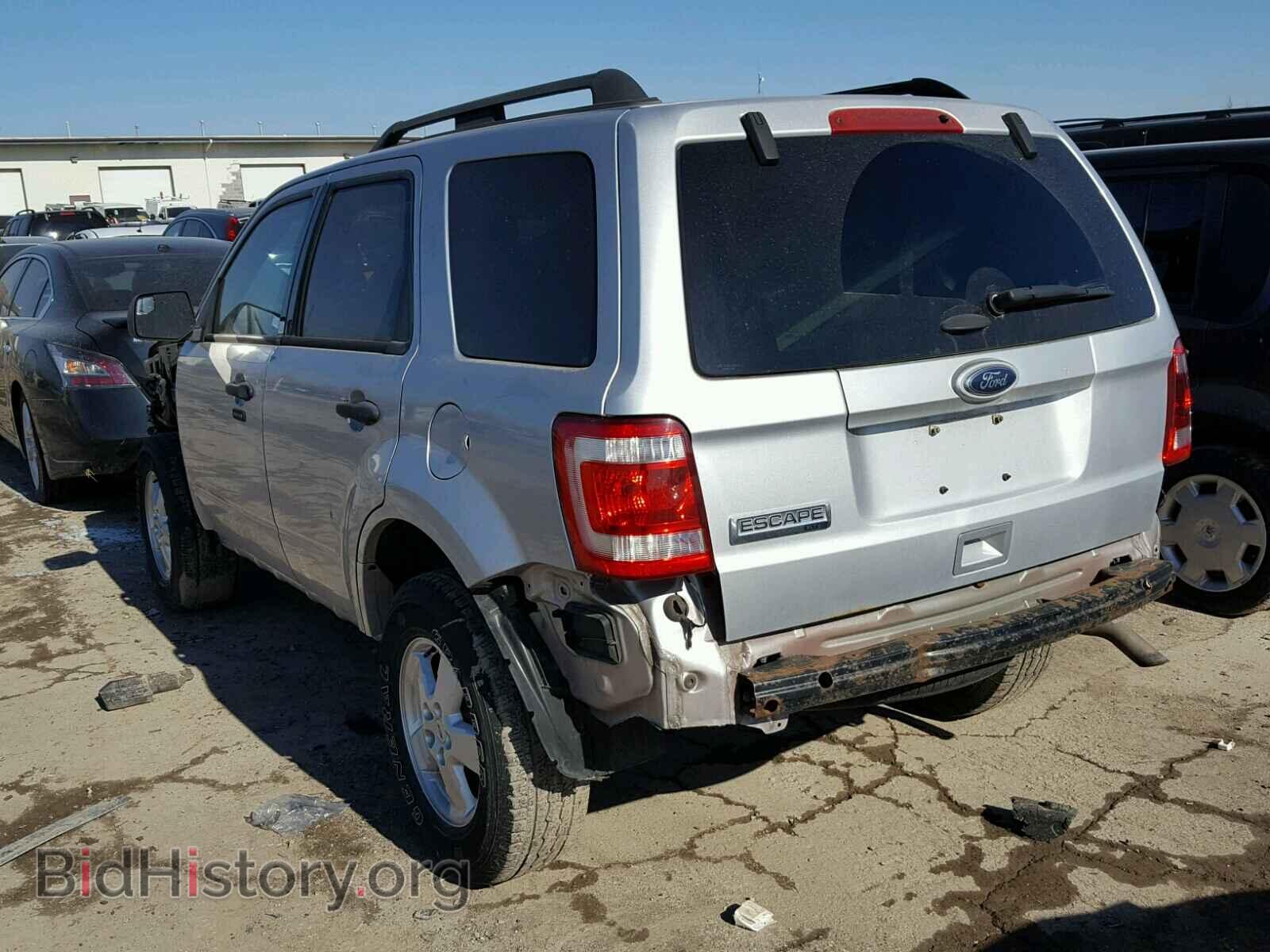 2011 FORD ESCAPE - VIN: 1FMCU0D76BKA80271 - Фото 3