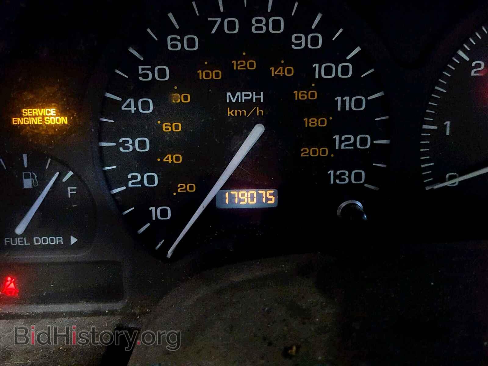 2003 SATURN VUE - VIN: 5GZCZ53B93S864128 - Фото 8