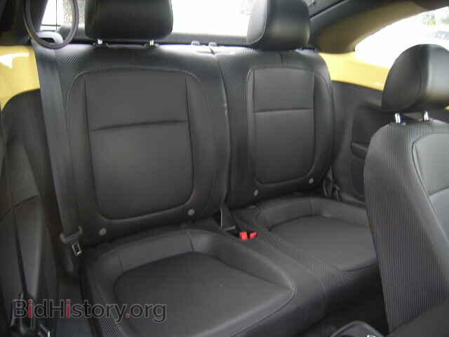 2013 VOLKSWAGEN BEETLE - VIN: 3VWJP7AT9DM676156 - Фото 6