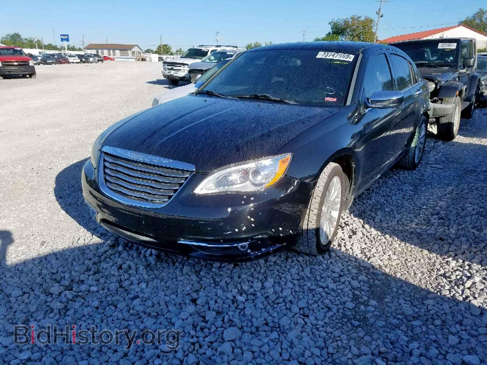 2012 CHRYSLER 200 - VIN: 1C3CCBCB0CN303742 - Фото 2