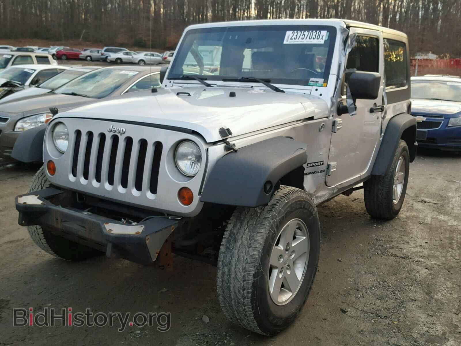 2010 JEEP WRANGLER - VIN: 1J4AA2D13AL196607 - Фото 2