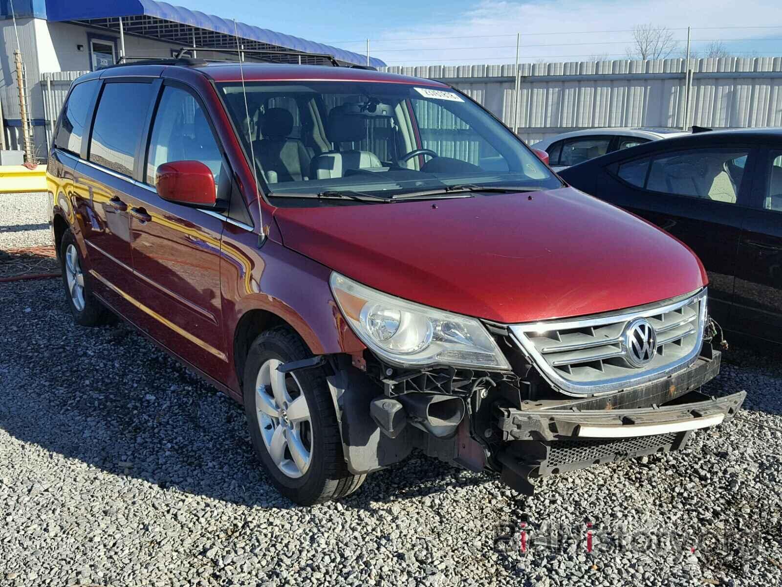 Photo 2V4RW3DG0BR635068 - VOLKSWAGEN ROUTAN 2011