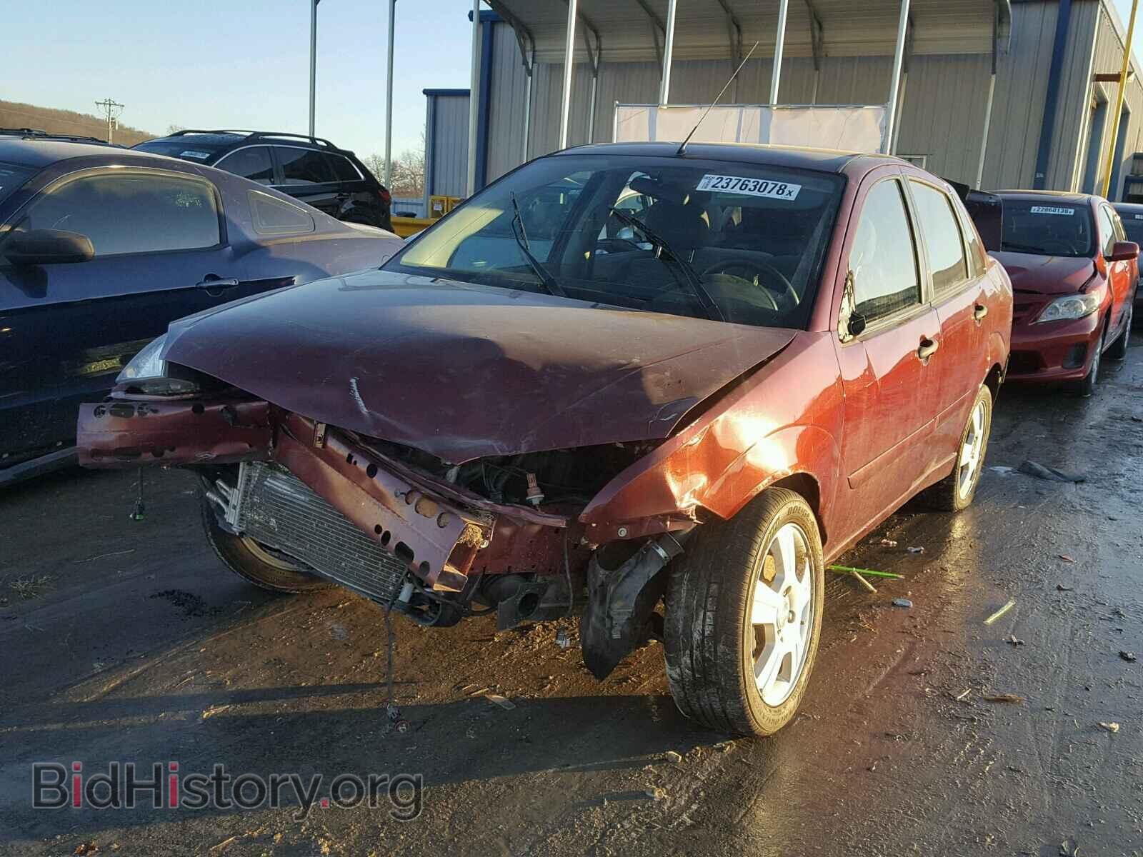 2007 FORD FOCUS - VIN: 1FAHP34N57W196679 - Фото 2