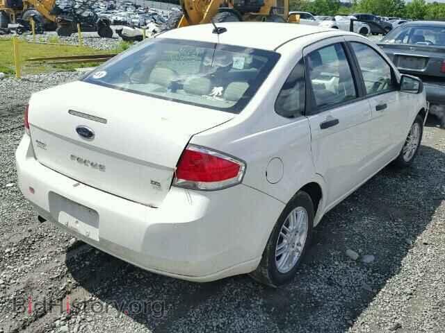 2010 FORD FOCUS - VIN: 1FAHP3FN5AW217891 - Фото 4