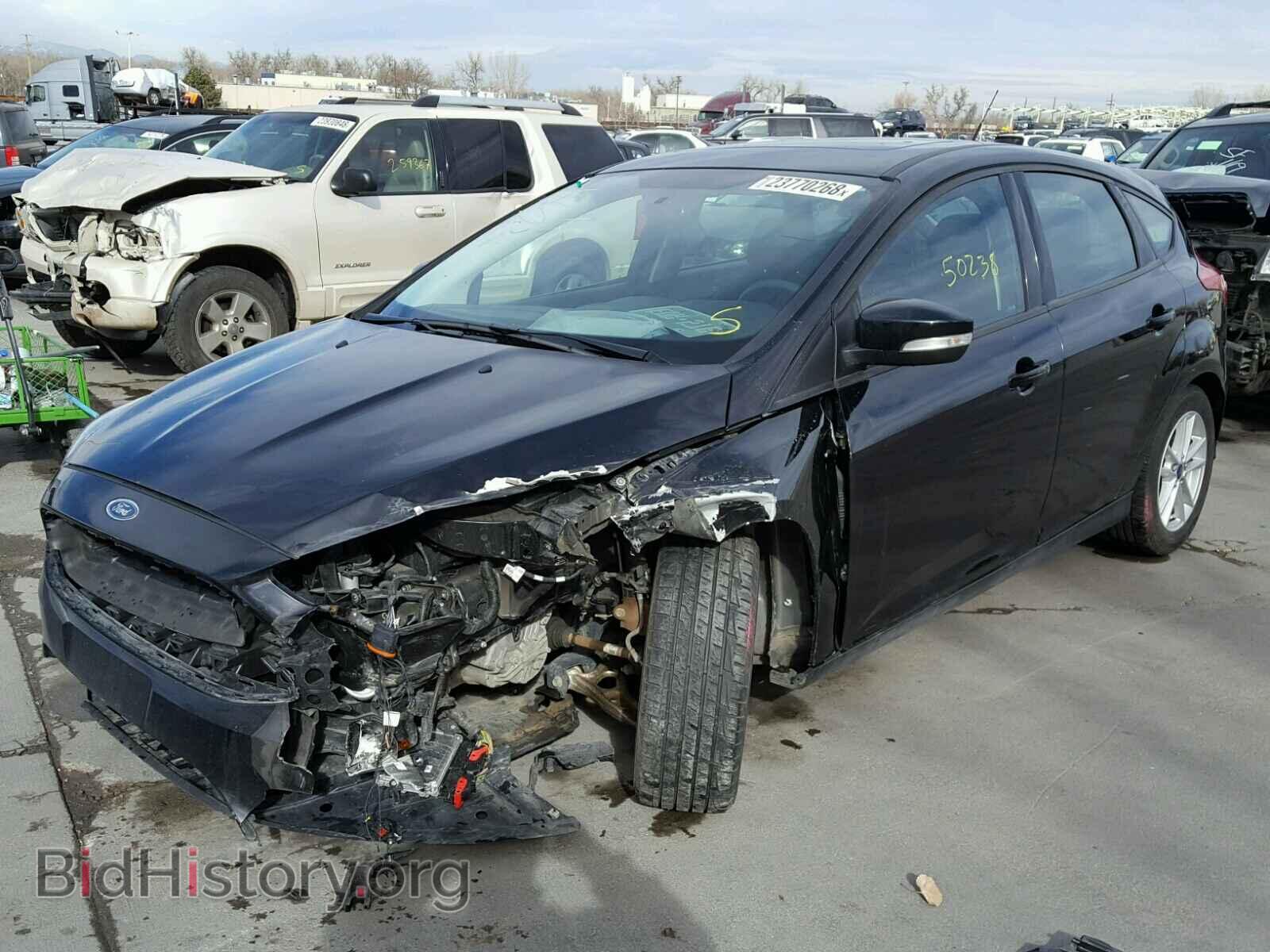2016 FORD FOCUS - VIN: 1FADP3K2XGL204607 - Фото 2