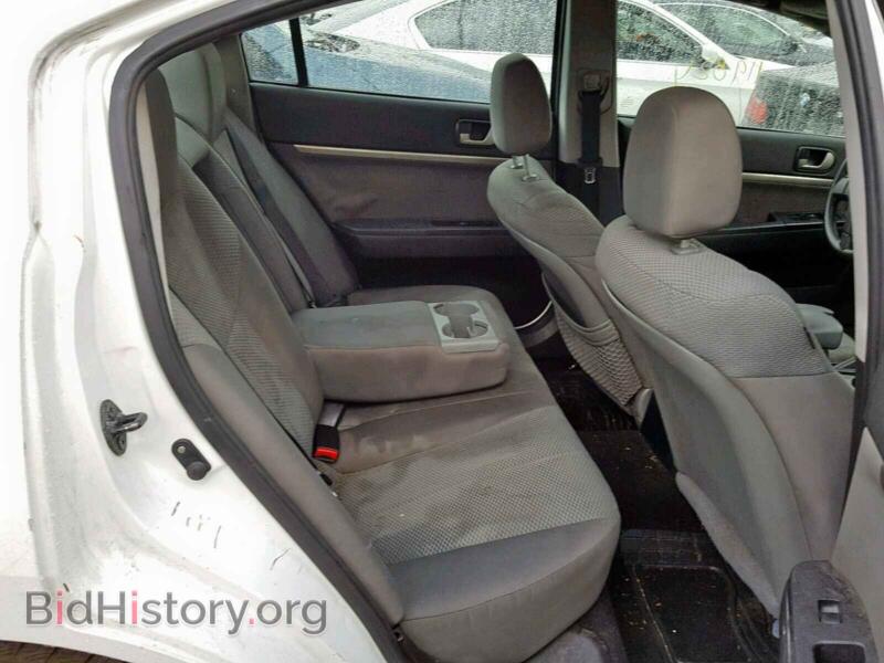2011 Mitsubishi GALANT (VIN 4A32B2FF3BE018425) — photo 6 of 10