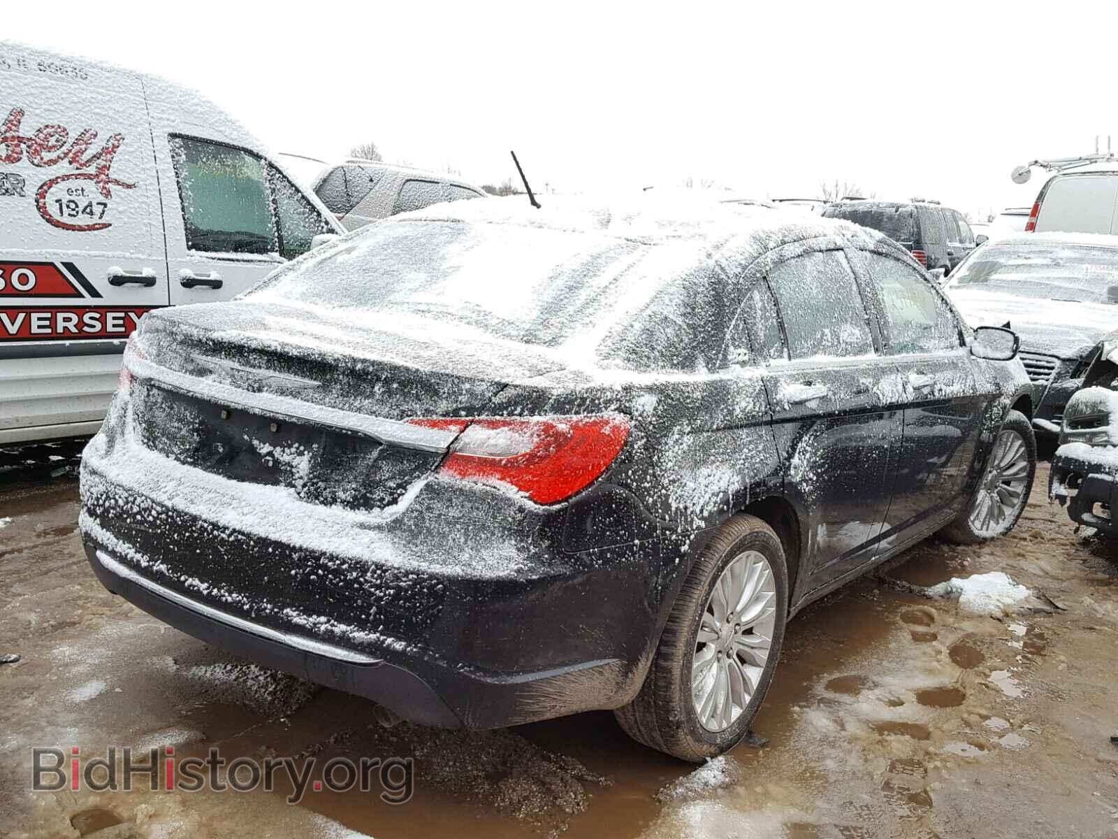 2011 CHRYSLER 200 - VIN: 1C3BC2FB8BN623221 - Фото 4