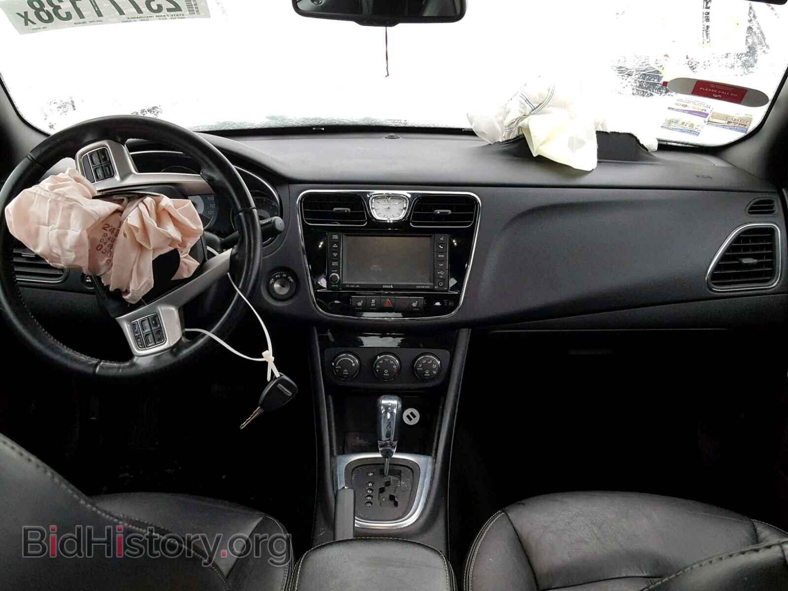 2011 CHRYSLER 200 - VIN: 1C3BC2FB8BN623221 - Фото 9