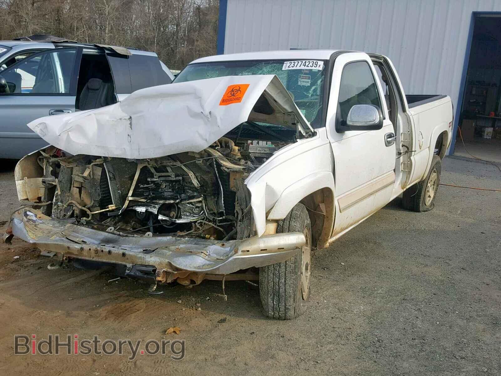 2005 CHEVROLET SILVERADO - VIN: 1GCEK19B15E268611 - Фото 2