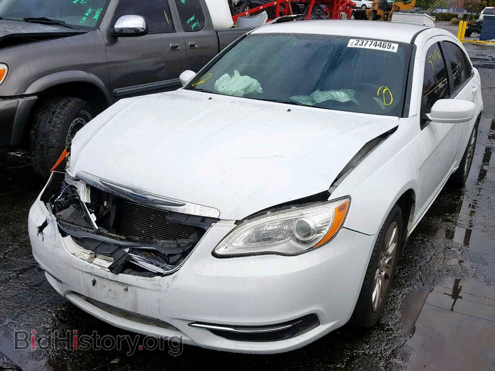 2014 CHRYSLER 200 - VIN: 1C3CCBAB3EN206959 - Фото 2