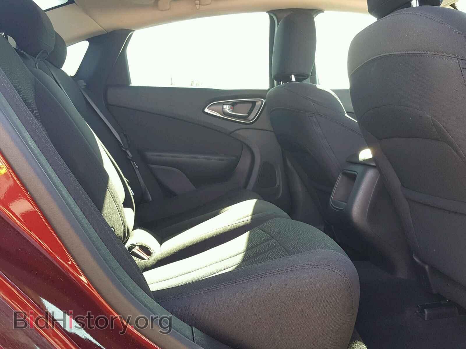 2016 CHRYSLER 200 - VIN: 1C3CCCAB5GN133750 - Photo 6