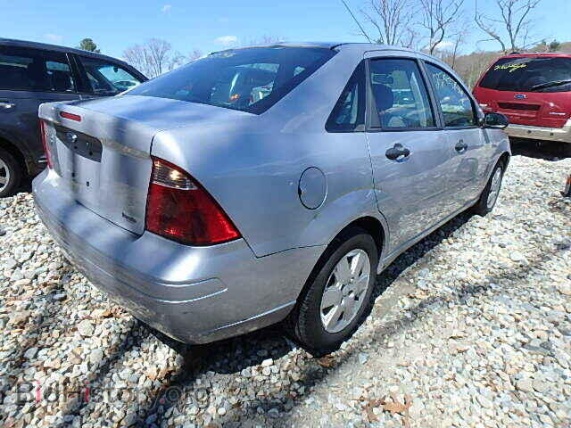 2007 FORD FOCUS - VIN: 1FAHP34N07W351087 - Фото 4