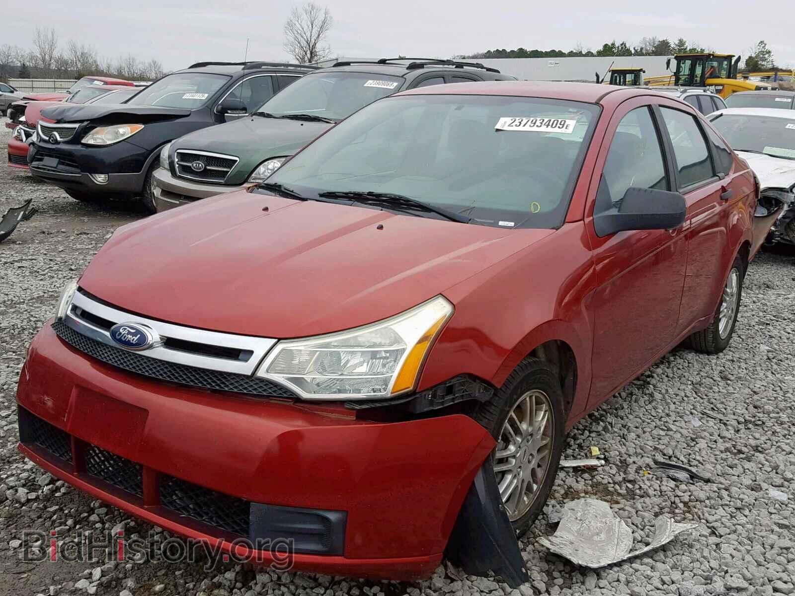 2011 FORD FOCUS - VIN: 1FAHP3FN8BW136966 - Фото 2