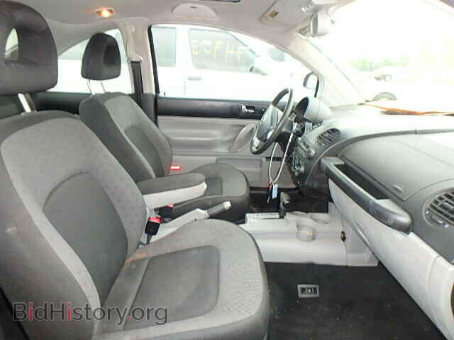 2000 VOLKSWAGEN BEETLE - VIN: 3VWCC21C1YM474554 - Фото 5