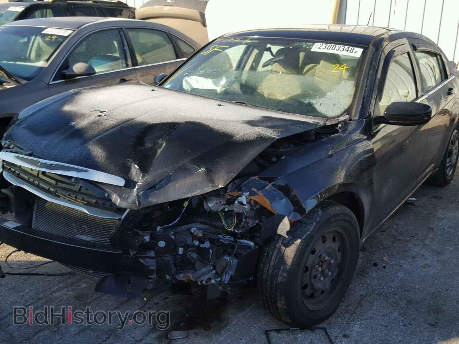 2013 CHRYSLER 200 - VIN: 1C3CCBAB5DN704577 - Фото 2