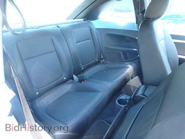 2012 VOLKSWAGEN BEETLE - VIN: 3VWJP7AT3CM604450 - Фото 6