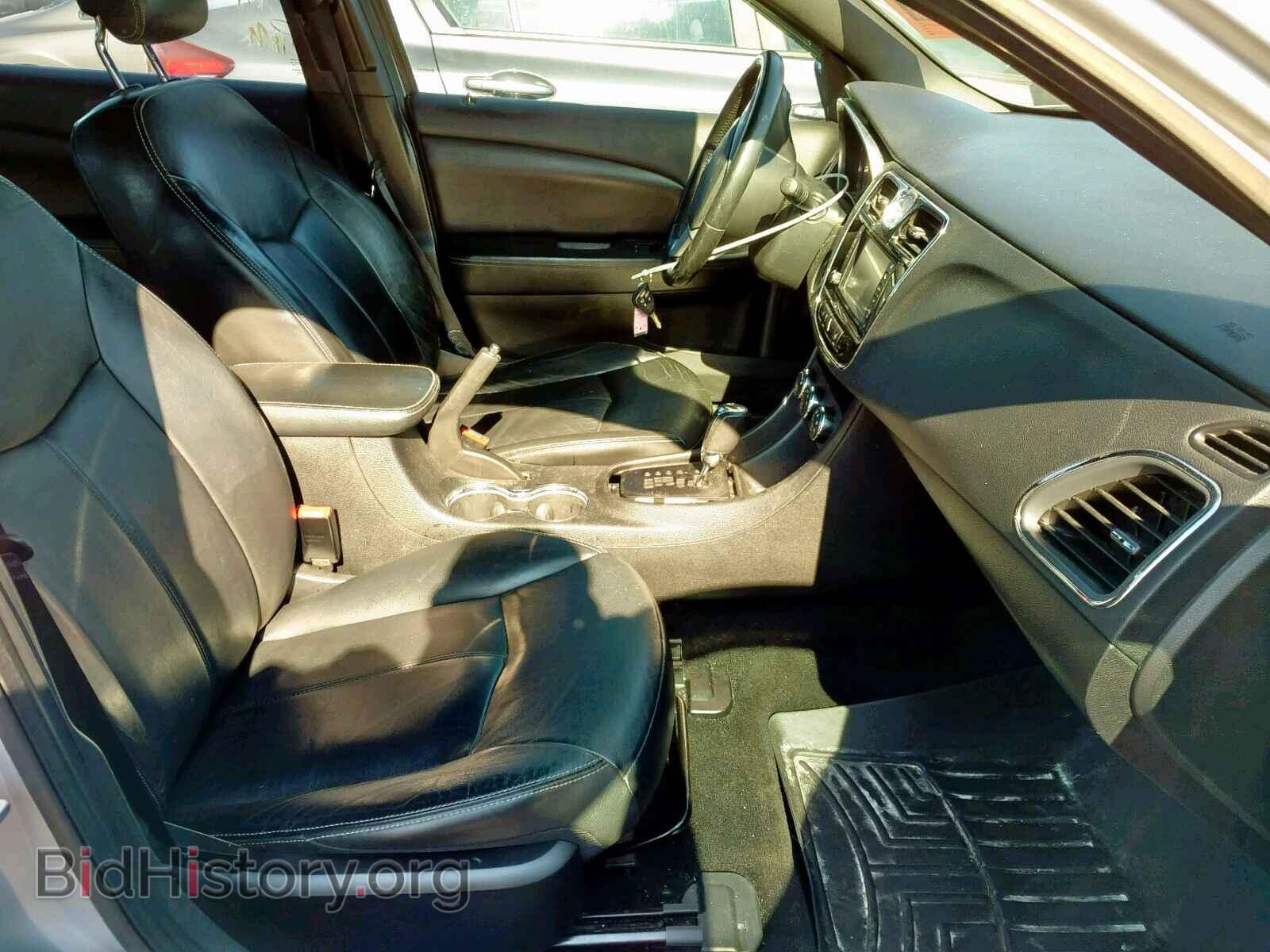 2011 CHRYSLER 200 - VIN: 1C3BC2FG3BN571962 - Фото 5