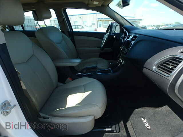 2011 CHRYSLER 200 - VIN: 1C3BC2FB2BN615406 - Фото 5
