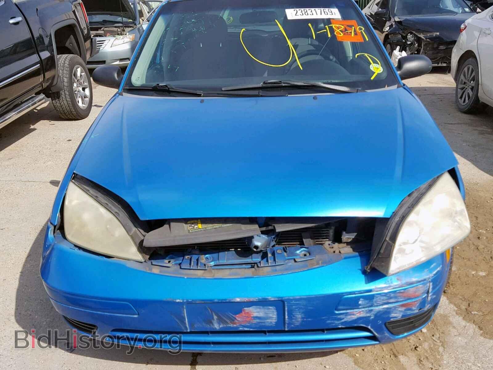 2007 FORD FOCUS - VIN: 1FAFP37N57W262098 - Photo 9