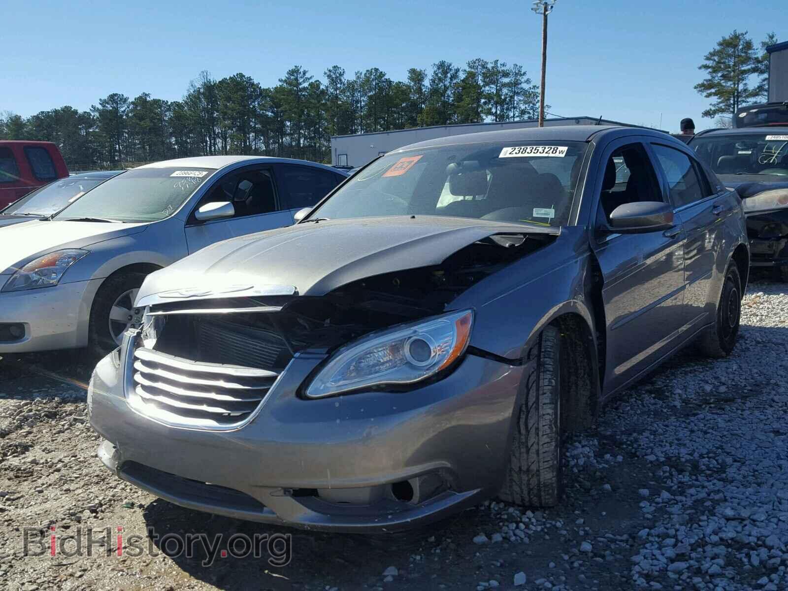 2013 CHRYSLER 200 - VIN: 1C3CCBBB5DN655993 - Фото 2
