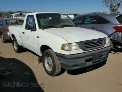 2000 Mazda B2500, белый — VIN 4F4YR12C0YTM25399, Copart