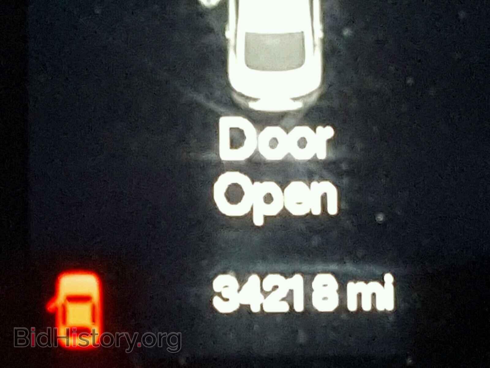 2015 CHRYSLER 200 - VIN: 1C3CCCAB5FN642946 - Фото 8