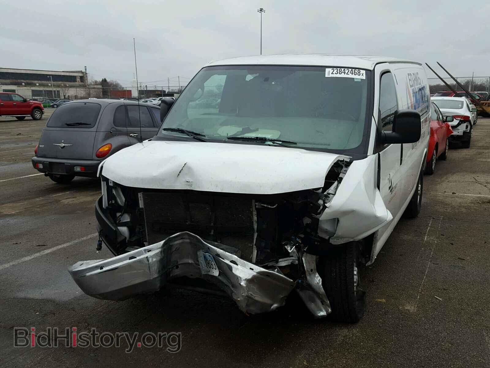 2014 GMC SAVANA - VIN: 1GTW7FCA6E1910752 - Фото 2