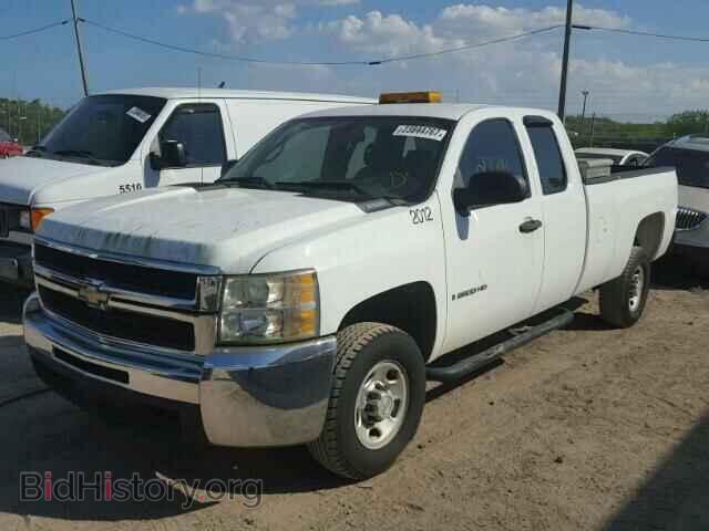 2008 CHEVROLET SILVERADO - VIN: 1GCHC296X8E203201 - Photo 2