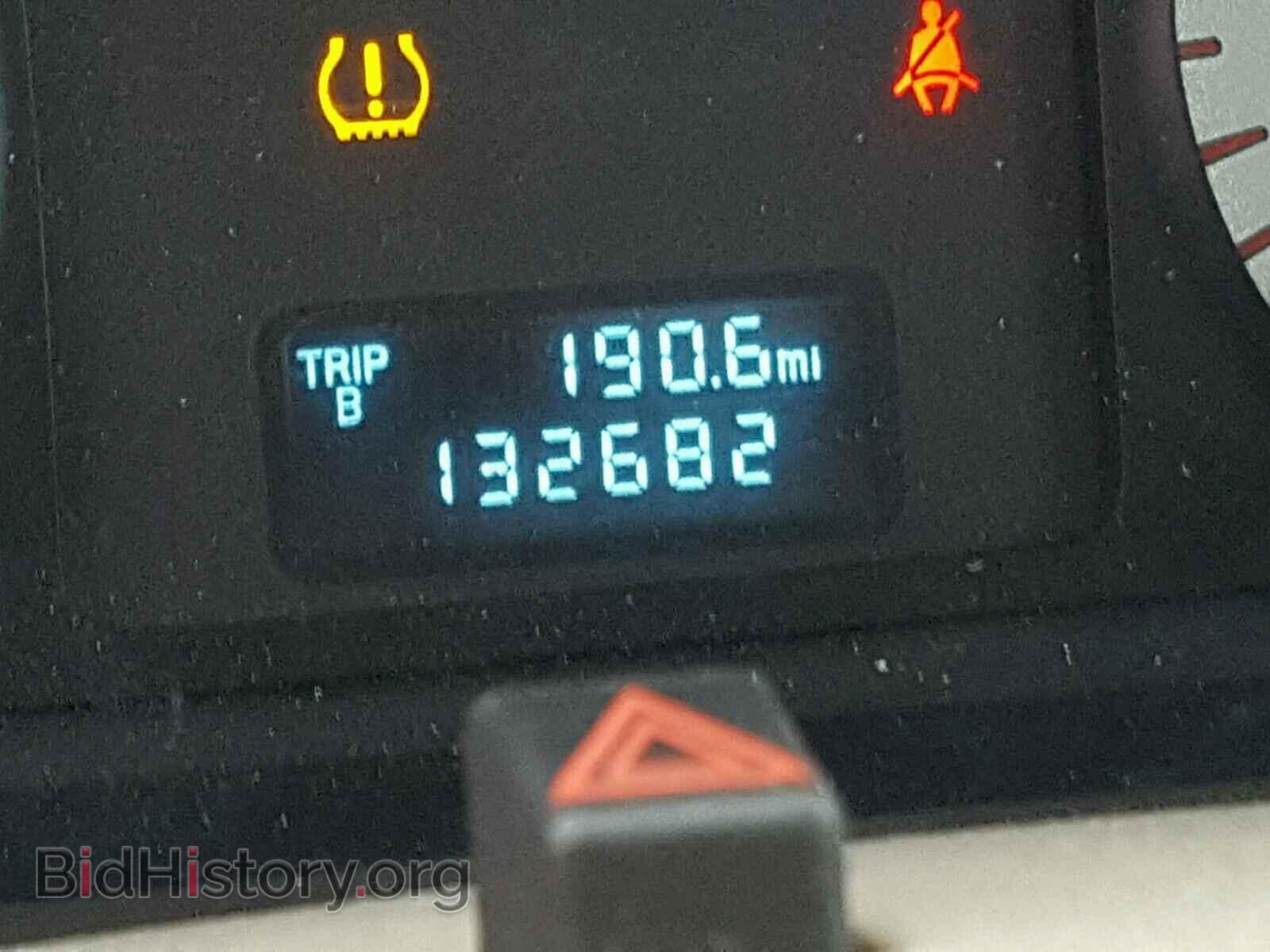 2009 MAZDA TRIBUTE - VIN: 4F2CZ06G59KM06445 - Фото 8