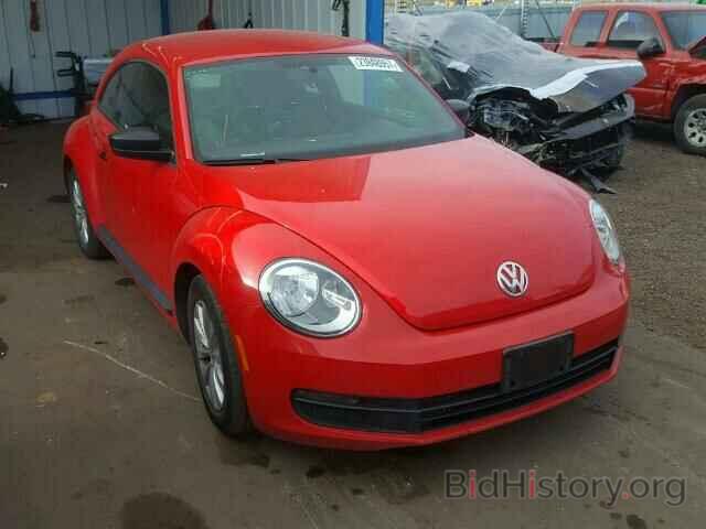 Photo 3VWF17AT1EM640826 - VOLKSWAGEN BEETLE 2014