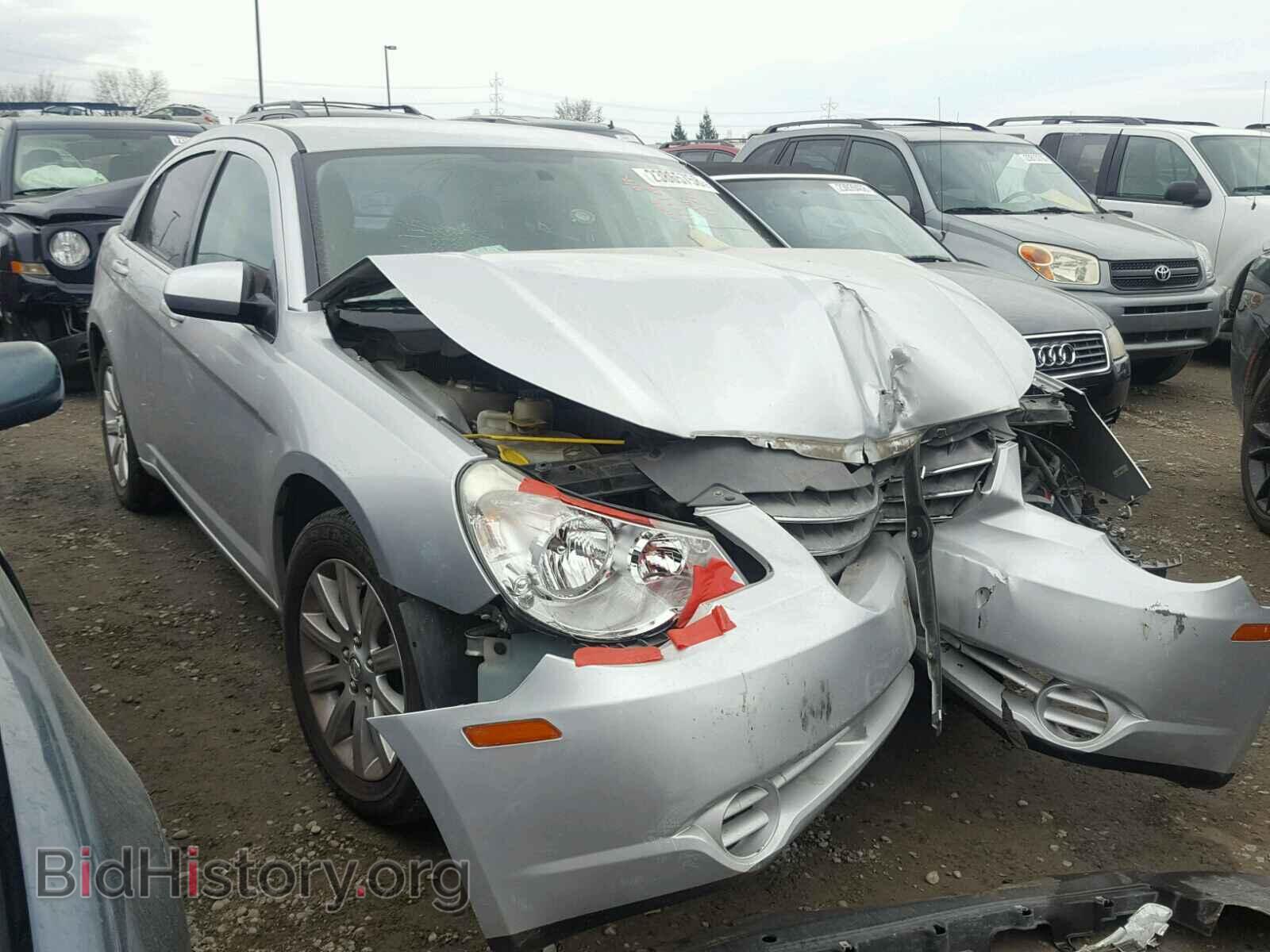 Photo 1C3CC5FB7AN223512 - CHRYSLER SEBRING 2010