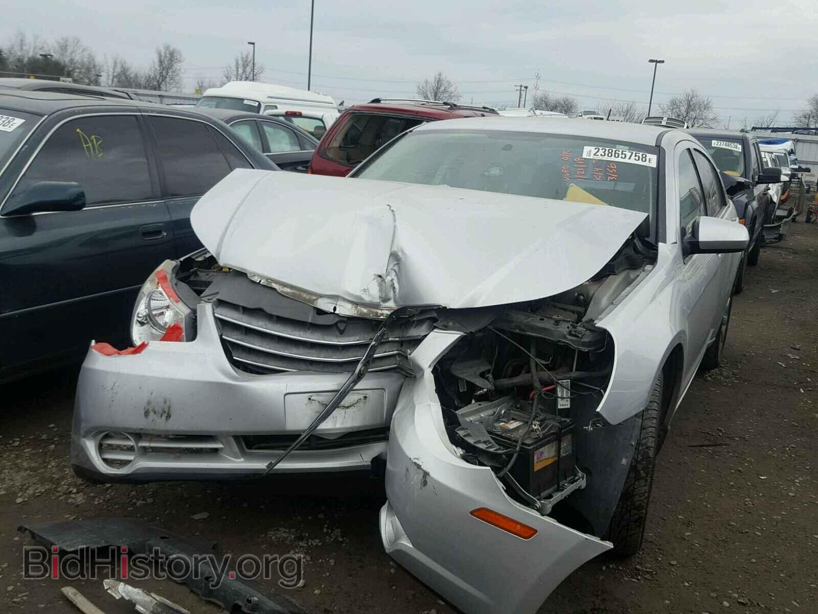 2010 CHRYSLER SEBRING - VIN: 1C3CC5FB7AN223512 - Photo 2