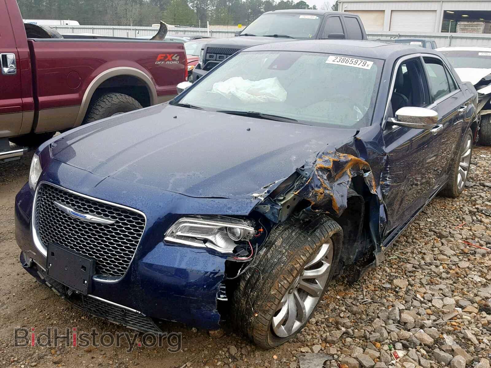 2017 CHRYSLER 300 - VIN: 2C3CCAEG4HH576900 - Фото 2