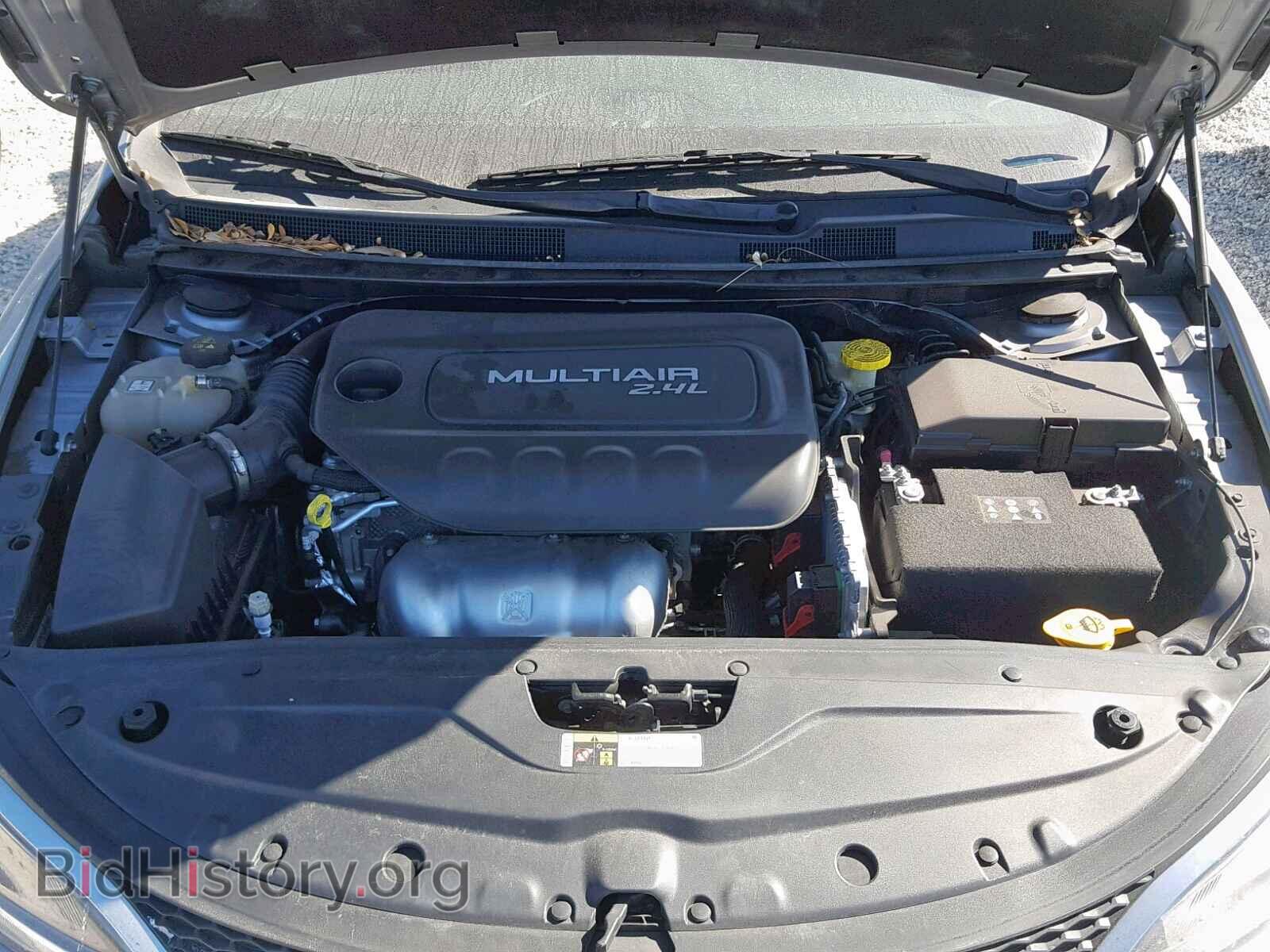 2016 CHRYSLER 200 - VIN: 1C3CCCAB3GN164477 - Фото 7
