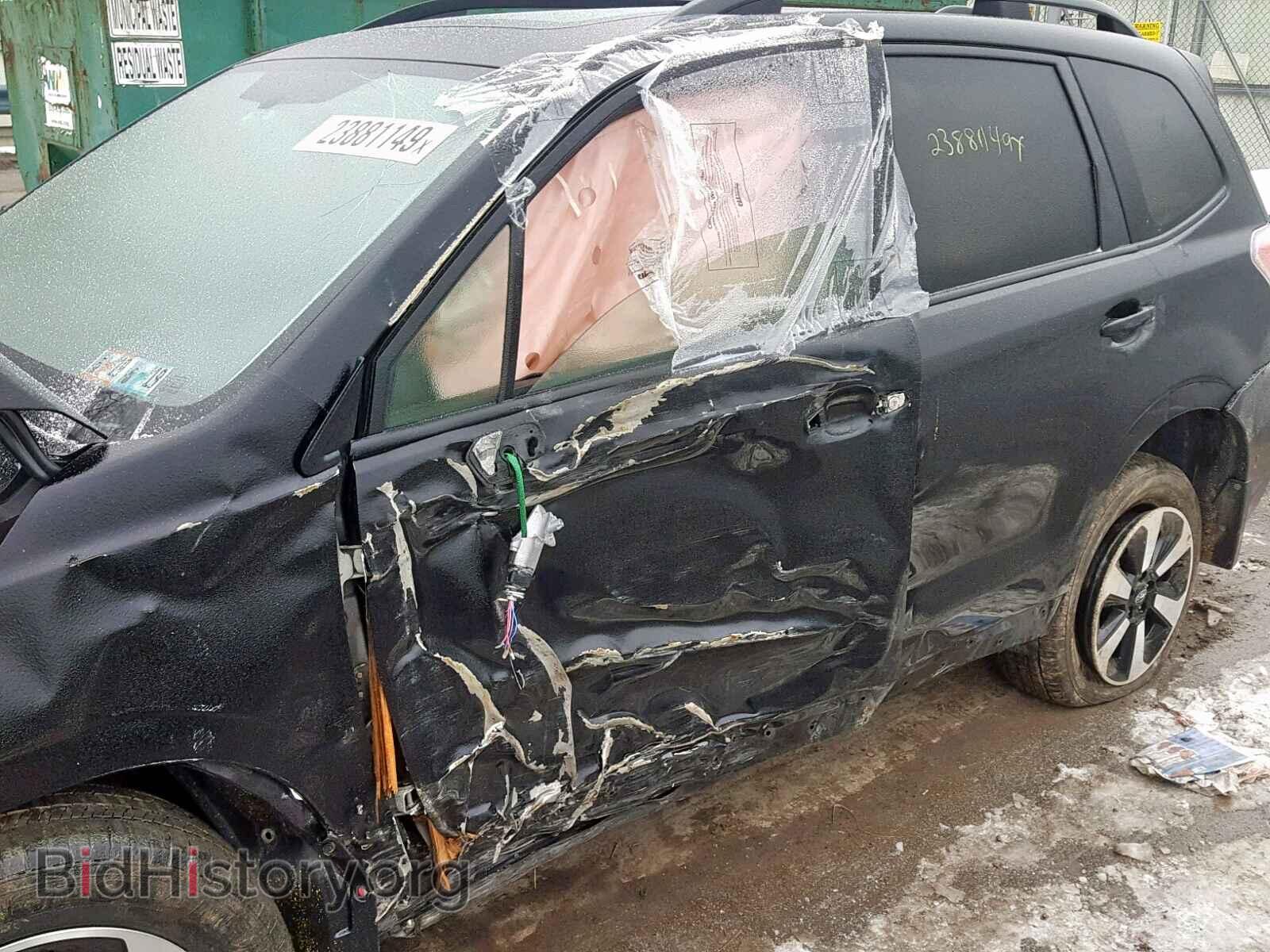 2017 SUBARU FORESTER - VIN: JF2SJAEC3HH572421 - Photo 10