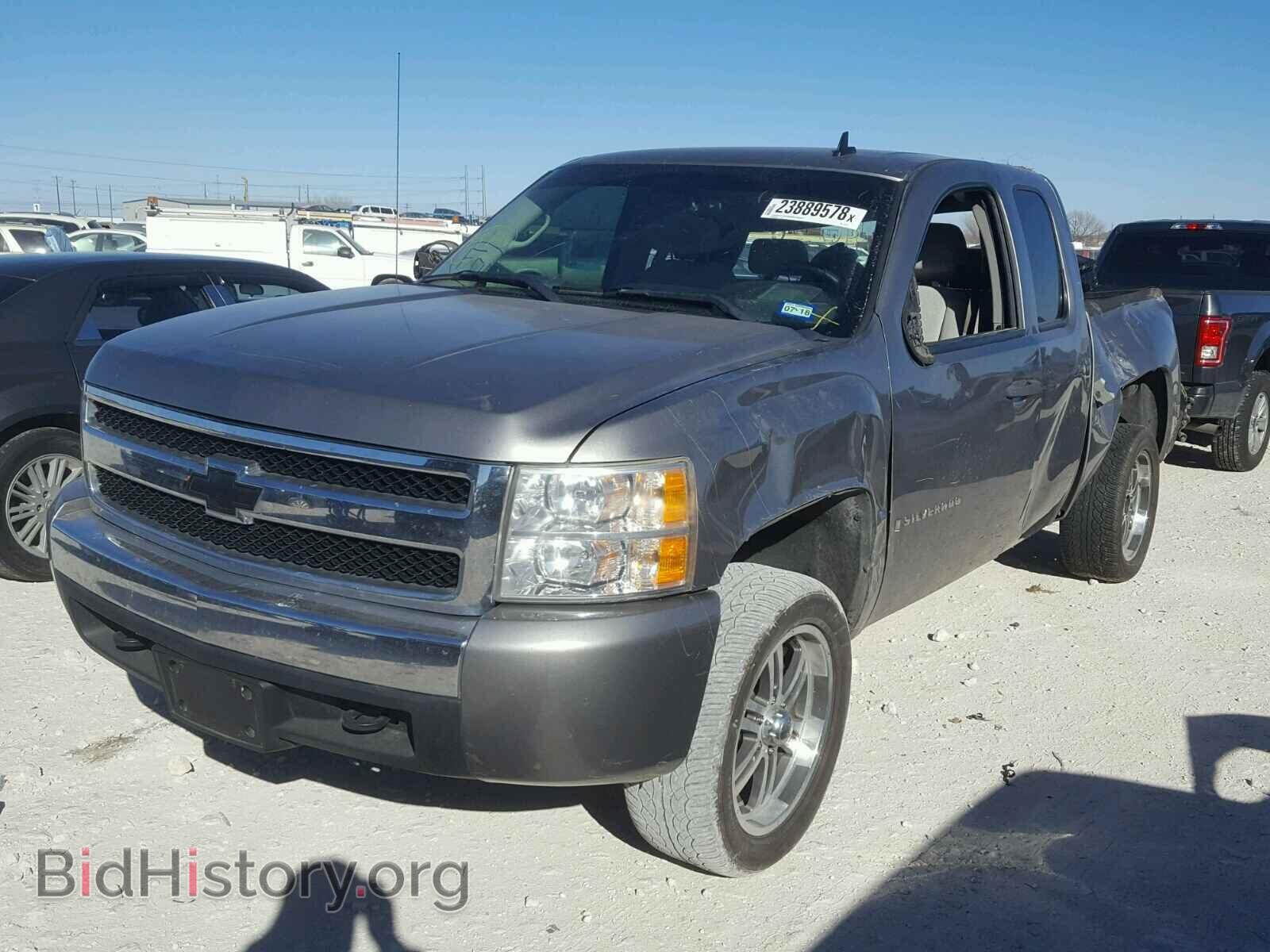2007 CHEVROLET SILVERADO - VIN: 2GCEC19C371703154 - Фото 2