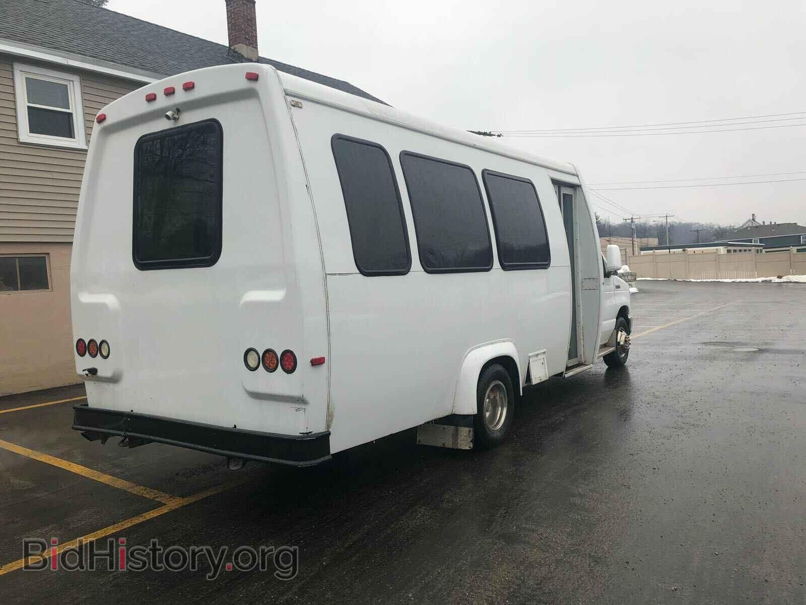 2009 FORD ECONOLINE - VIN: 1FDXE45PX9DA85816 - Фото 4