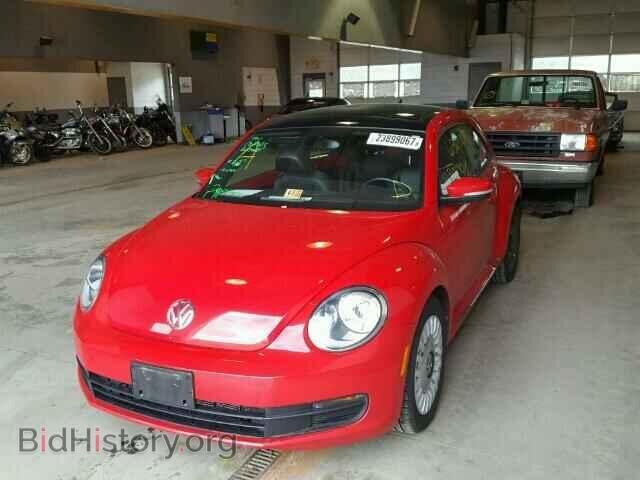 2013 VOLKSWAGEN BEETLE - VIN: 3VWJP7AT5DM665641 - Фото 2