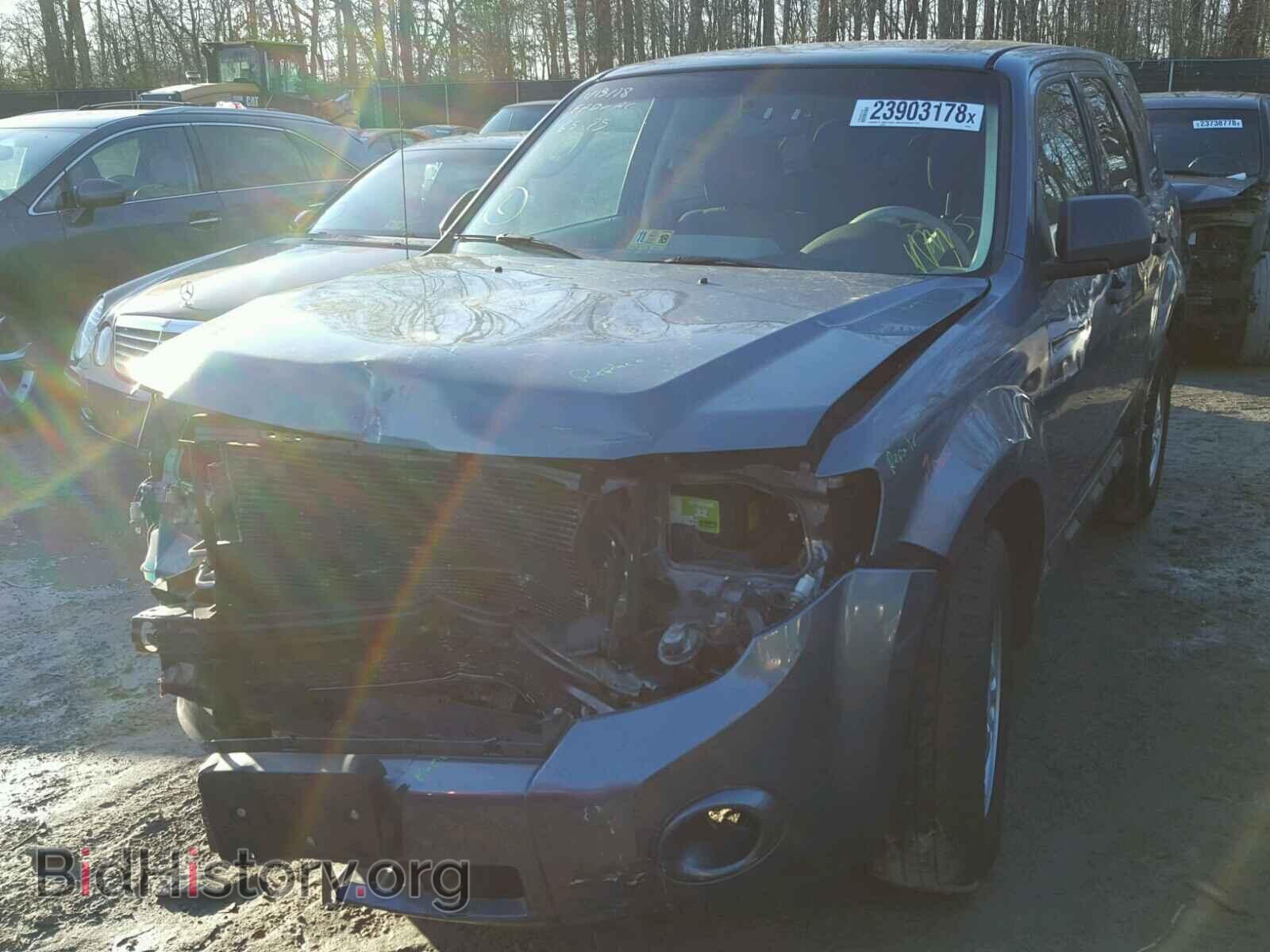 2011 FORD ESCAPE - VIN: 1FMCU0C78BKA75445 - Фото 2