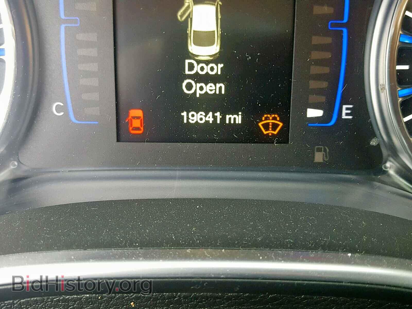 2016 CHRYSLER 200 - VIN: 1C3CCCABXGN152262 - Фото 8