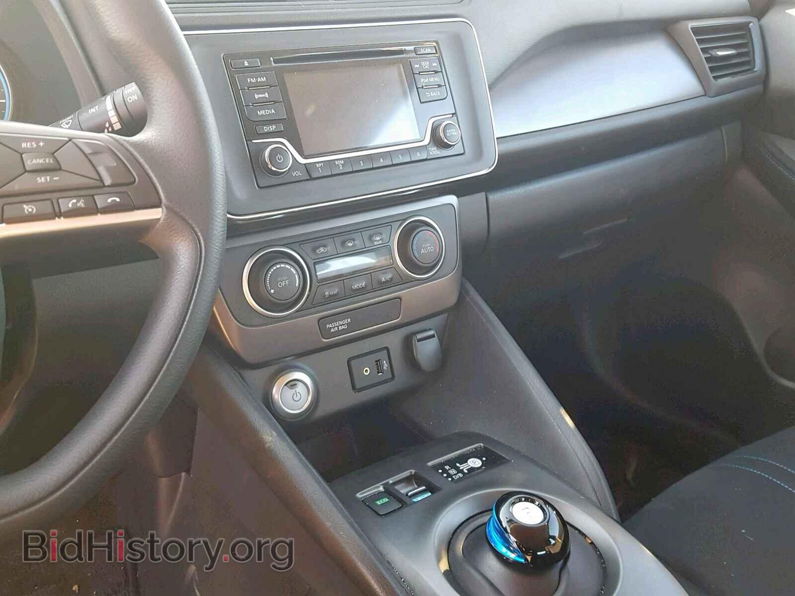 2018 NISSAN LEAF - VIN: 1N4AZ1CP2JC307975 - Фото 9