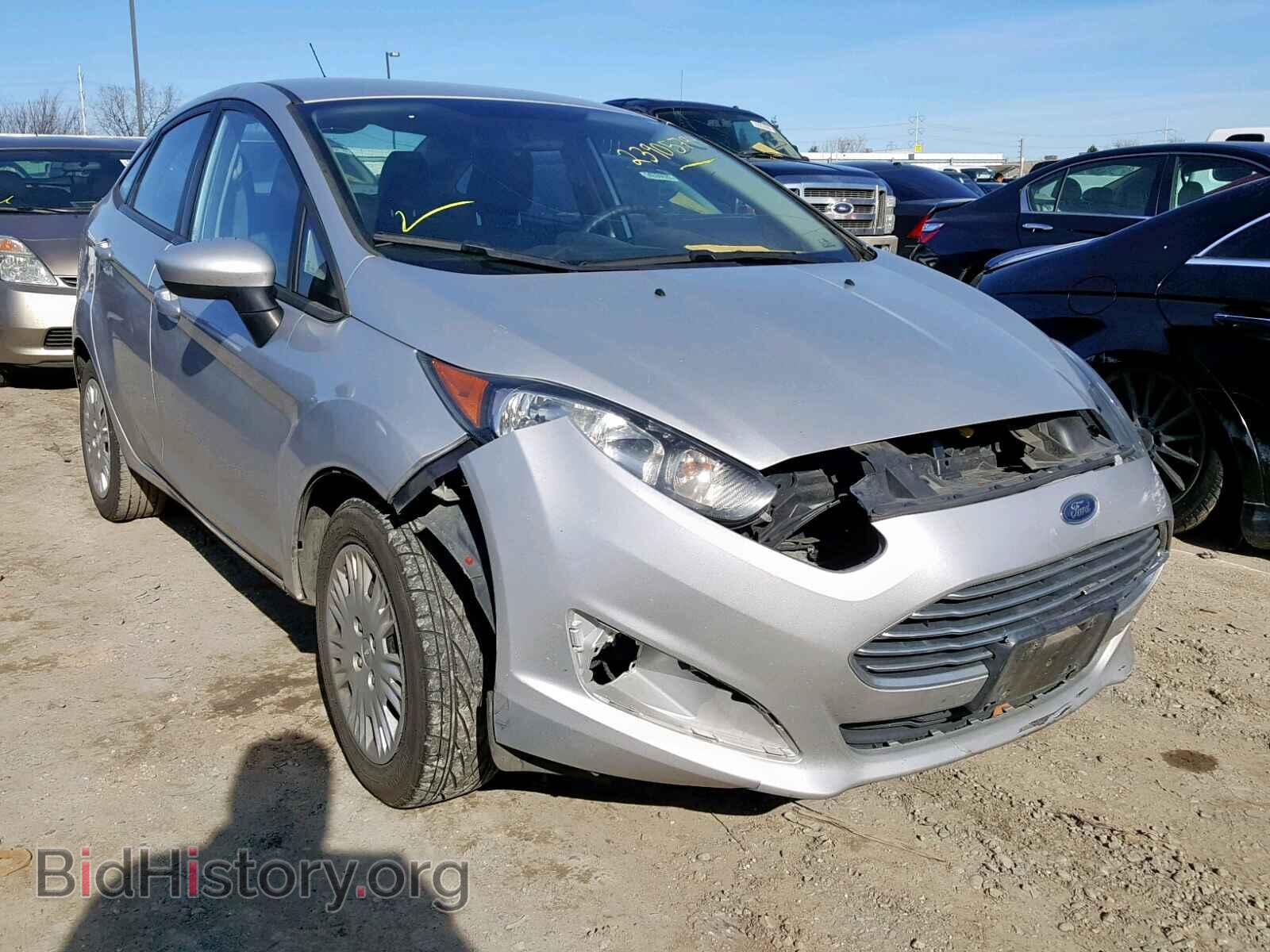 Photo  - FORD FIESTA 2014
